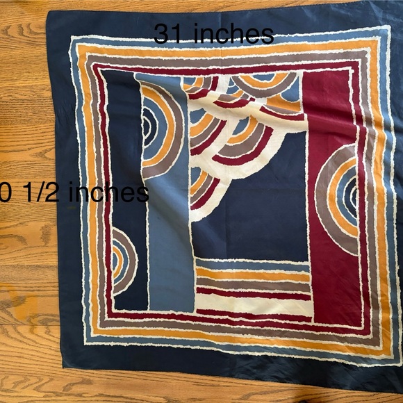 Geometric Patterned Scarf - Picture 2 of 5